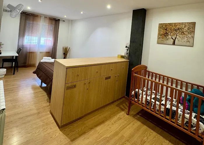 아파트 Ronda San Anton 토로