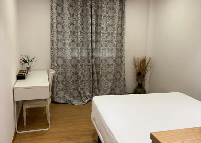 Ronda San Anton 아파트 토로